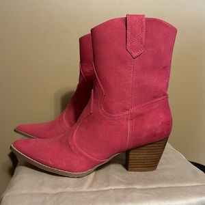 NEW pink Cowboy boots 8.5